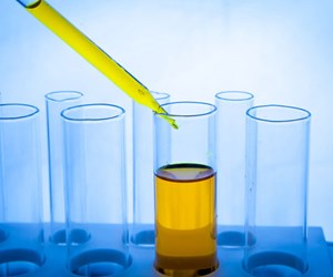 Naphtenic mineral oils