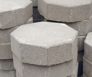 Concrete demoulding fluids