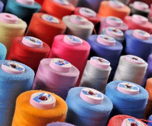 Special oils for textile machinery